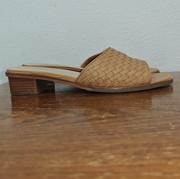 Everlane The City Sandles Size 10.5 Leather Beige Slip On Mules - Picture 4 of 12